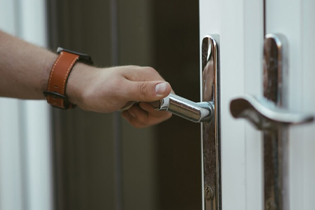 Peak Times for Auckland Burglaries & Robberies: Early 2025 Insights & LockSmart Security Tips /i/Images/blog/TN_Blog_LocksmithsAuckland_2.jpg